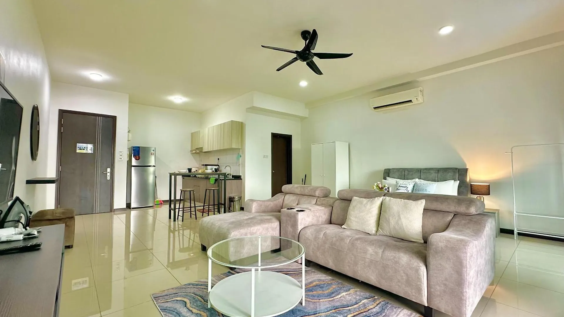 Molek Regency By Stayrene Johor Bahru Malásia