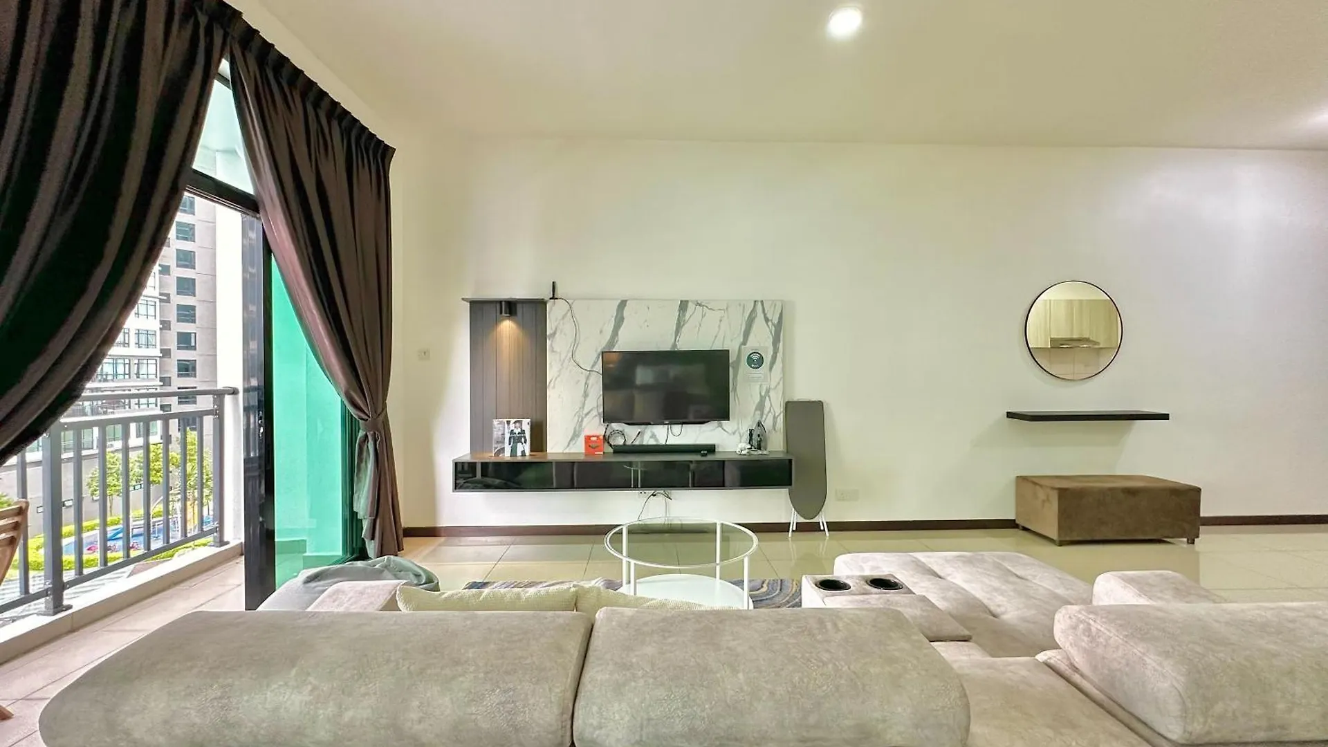 Molek Regency By Stayrene Johor Bahru 0*,